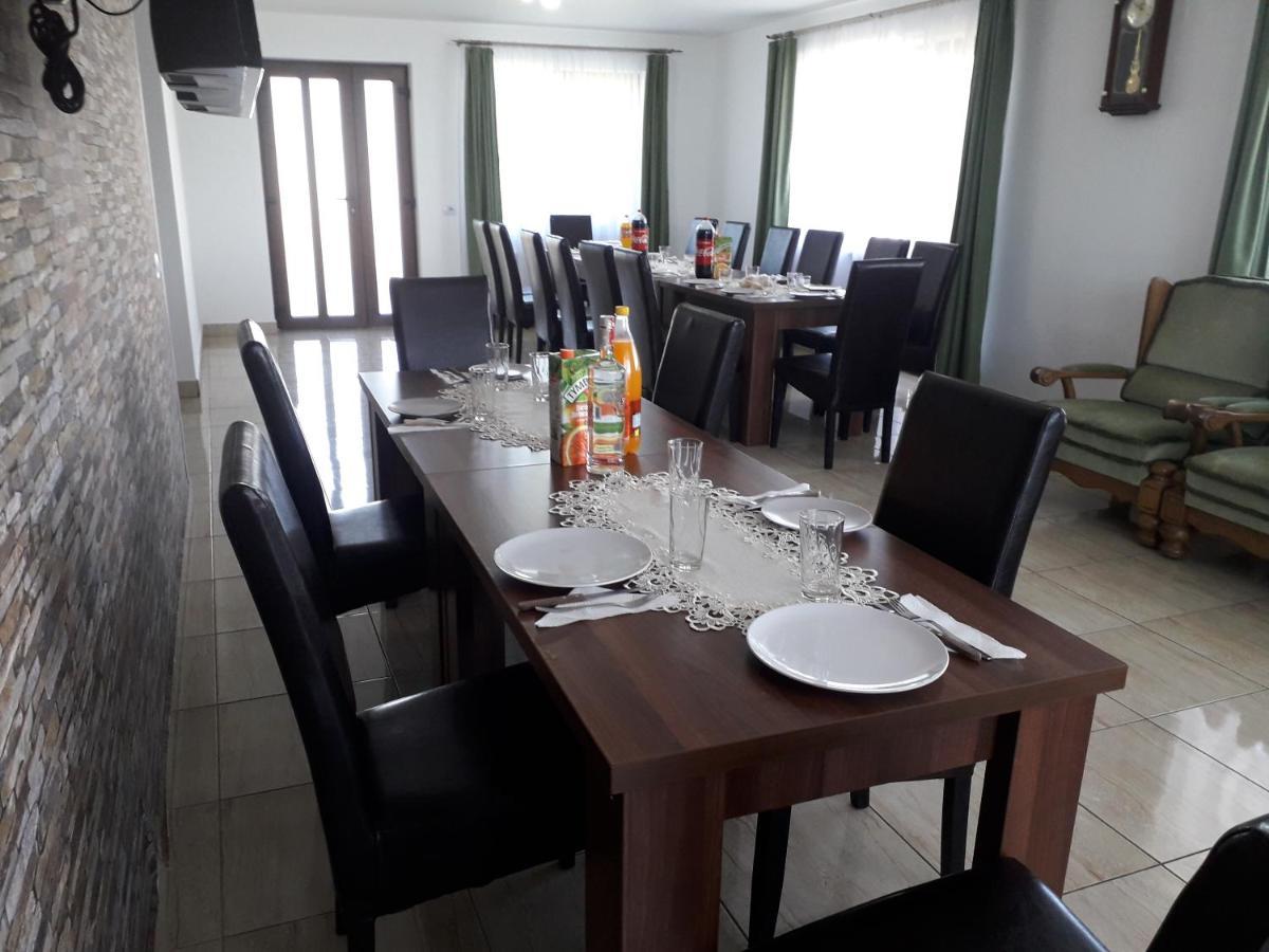Vila Aloman Sebes  Exterior photo