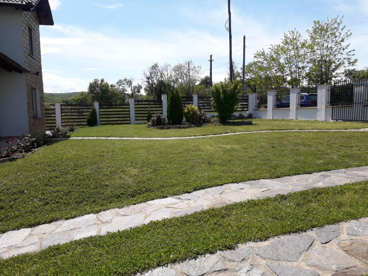 Vila Aloman Sebes  Exterior photo